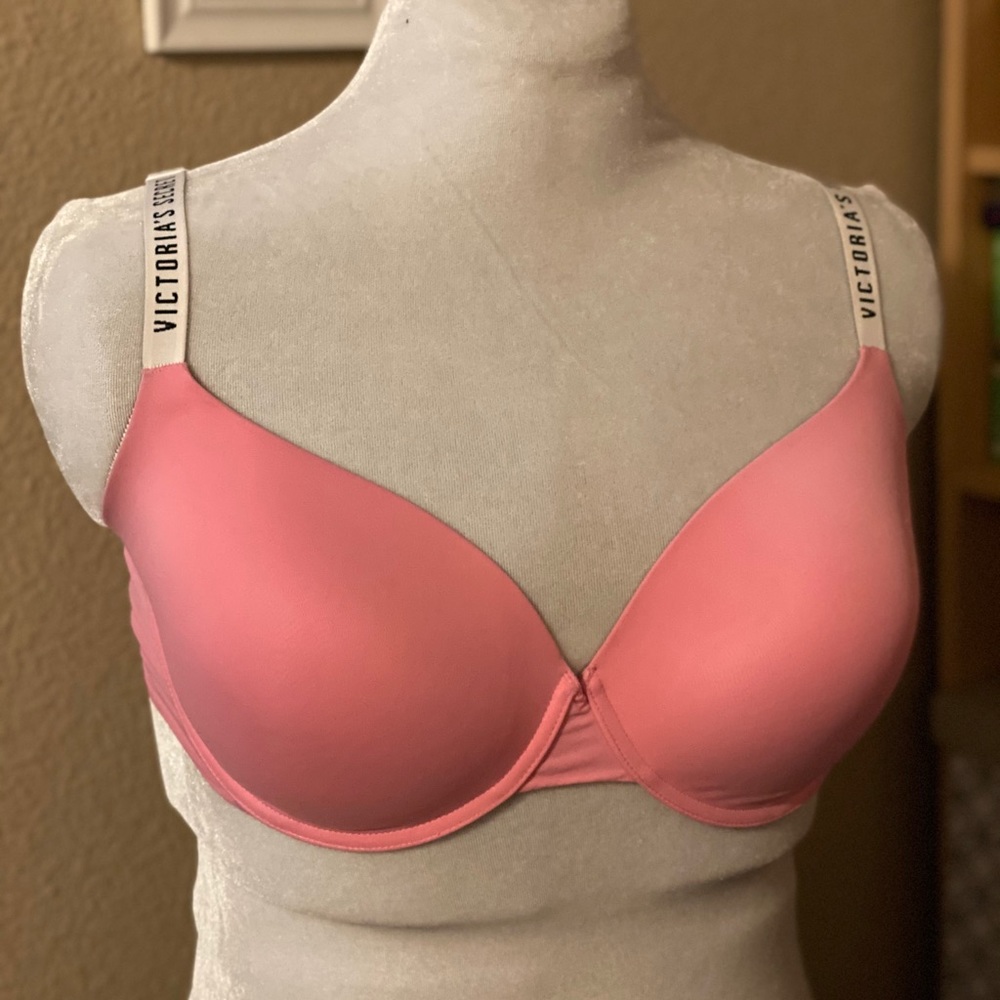 34DDD TShirt Lightly Lined Demi